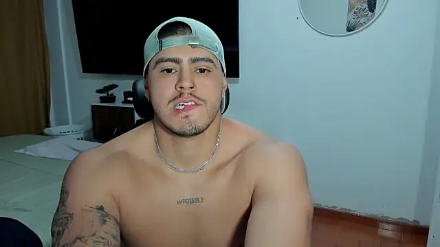 Snapshot of Baltazar_Dupont chatting on 09-29-25, 02:06 Baltazar Dupont online show from 09-29-25, 02:06