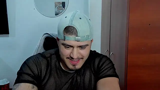 Snapshot of Baltazar_Dupont chatting on 12-16-25, 01:32 Baltazar Dupont online show from 12-16-25, 01:32