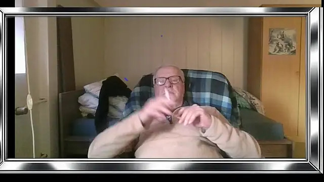 Sammy1660 online show from 05-18-26, 04:02