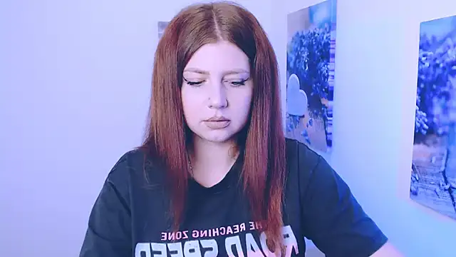 Lizzy Love online show from 10-25-25, 06:57