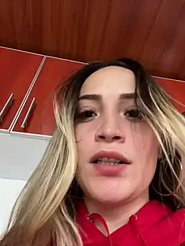 Snapshot of cindy_love2 chatting on 12-13-24, 08:58 cindy love2 online show from 12-13-24, 08:58