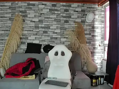 Snapshot of cindy_love2 chatting on 09-22-25, 04:42 cindy love2 online show from 09-22-25, 04:42