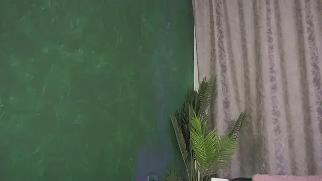 Snapshot of FoxieJullia chatting on 03-14-25, 10:39 FoxieJullia online show from 03-14-25, 10:39