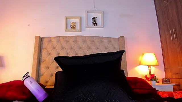 allisson m online show from 03-09-26, 12:09