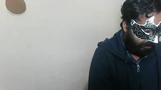 Snapshot of Cutehornycouples chatting on 01-11-26, 05:51 Cutehornycouples online show from 01-11-26, 05:51