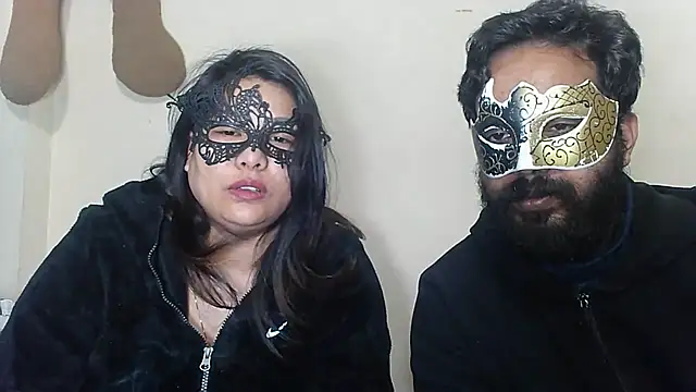 Snapshot of Cutehornycouples chatting on 01-14-26, 06:02 Cutehornycouples online show from 01-14-26, 06:02