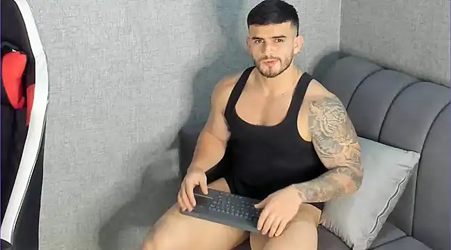 Snapshot of Ricardogo19 chatting on 01-13-25, 01:23 Ricardogo19 online show from 01-13-25, 01:23