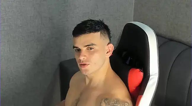 Snapshot of Ricardogo19 chatting on 01-29-25, 03:22 Ricardogo19 online show from 01-29-25, 03:22