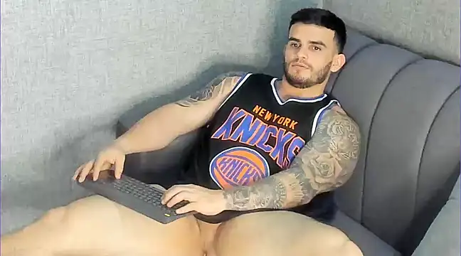 Snapshot of Ricardogo19 chatting on 02-26-25, 10:20 Ricardogo19 online show from 02-26-25, 10:20