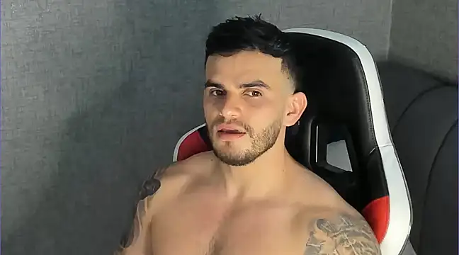Snapshot of Ricardogo19 chatting on 02-28-25, 10:39 Ricardogo19 online show from 02-28-25, 10:39