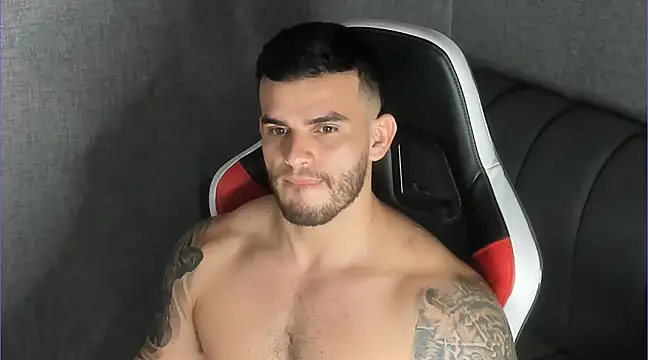 Snapshot of Ricardogo19 chatting on 03-07-25, 02:04 Ricardogo19 online show from 03-07-25, 02:04
