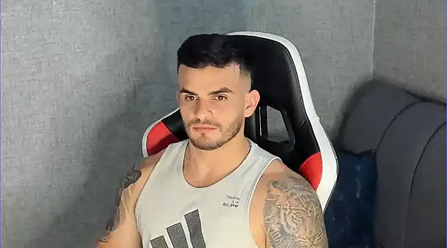Snapshot of Ricardogo19 chatting on 03-19-25, 11:03 Ricardogo19 online show from 03-19-25, 11:03