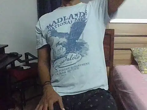 Snapshot of IndianEurope chatting on 09-11-25, 04:18 IndianEurope online show from 09-11-25, 04:18