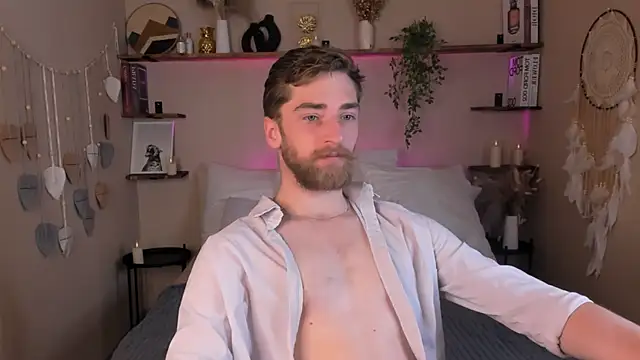 Snapshot of DexterDexx chatting on 10-24-25, 10:17 DexterDexx online show from 10-24-25, 10:17