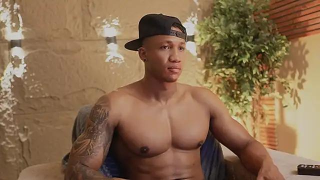 Logan Varela online show from 11-10-25, 01:21