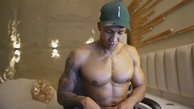 Logan Varela online show from 03-11-26, 02:56