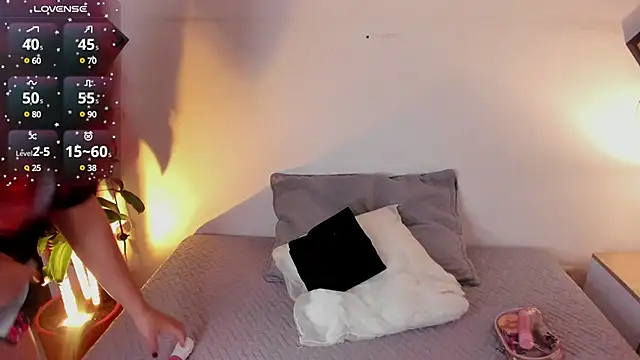 Agatha Vixen online show from 02-04-25, 12:22