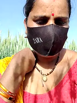 Snapshot of Hey_Ziya chatting on 03-04-25, 10:24 Hey Ziya online show from 03-04-25, 10:24