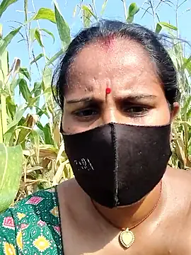 Snapshot of Hey_Ziya chatting on 09-17-25, 03:41 Hey Ziya online show from 09-17-25, 03:41