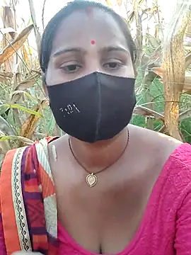 Snapshot of Hey_Ziya chatting on 10-12-25, 11:42 Hey Ziya online show from 10-12-25, 11:42