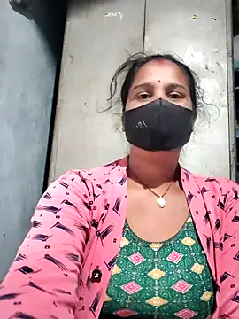 Snapshot of Hey_Ziya chatting on 11-24-25, 10:20 Hey Ziya online show from 11-24-25, 10:20