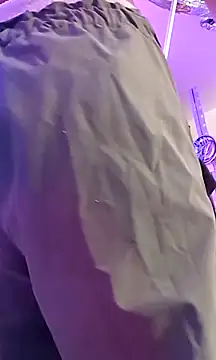 gurlnips online show from 11-15-25, 11:18