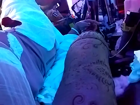 gurlnips online show from 04-12-26, 11:10