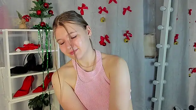 Rebecca Kelly online show from 12-16-24, 06:16