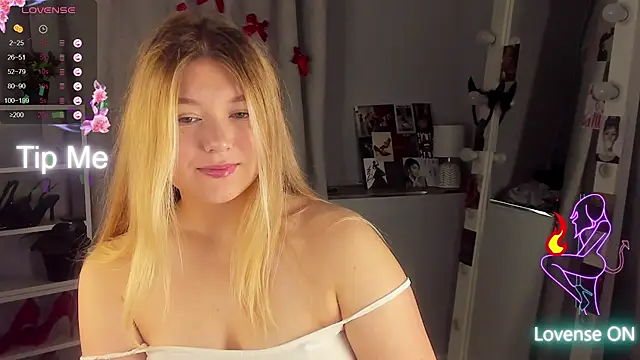 Rebecca Kelly online show from 09-15-25, 01:38