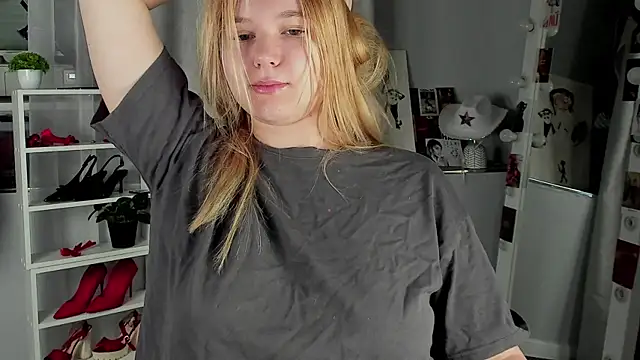 Rebecca Kelly online show from 11-15-25, 02:09