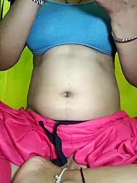 Snapshot of Cute_Suhani chatting on 02-13-25, 05:01 Cute Suhani online show from 02-13-25, 05:01