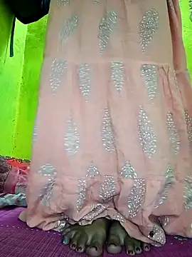 Snapshot of Cute_Suhani chatting on 02-21-25, 05:09 Cute Suhani online show from 02-21-25, 05:09