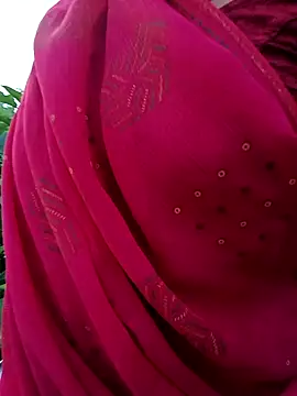 Snapshot of Cute_Suhani chatting on 09-12-25, 01:06 Cute Suhani online show from 09-12-25, 01:06