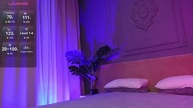 Liv Fay online show from 11-12-25, 03:12