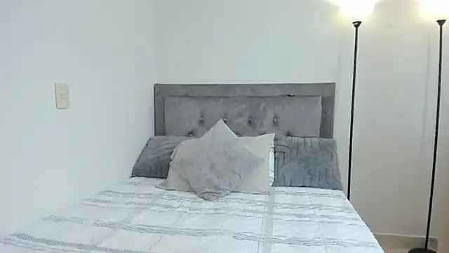 DarlinJones online show from 12-27-24, 04:10