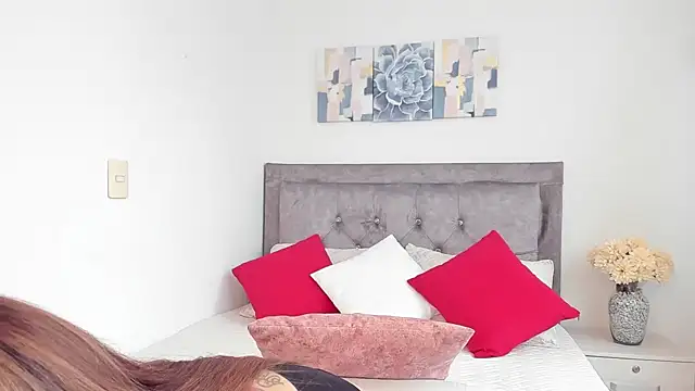 DarlinJones online show from 02-22-25, 05:57