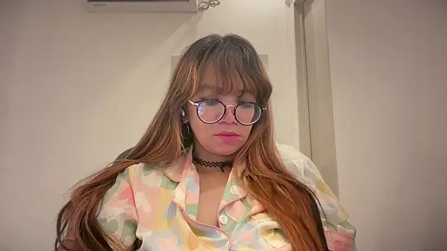 Pinkyrose111 online show from 05-05-26, 08:28