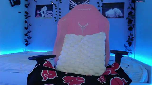 Scarlettsrorm online show from 02-17-25, 05:04