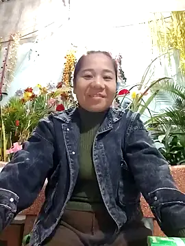 Snapshot of Queen_18200 chatting on 01-17-25, 10:22 Queen 18200 online show from 01-17-25, 10:22