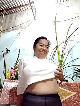 Snapshot of Queen_18200 chatting on 02-03-25, 02:47 Queen 18200 online show from 02-03-25, 02:47