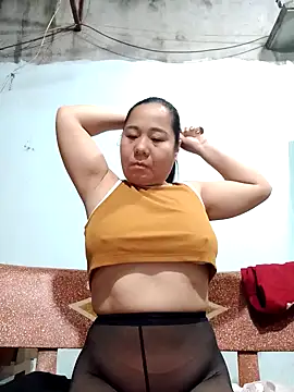 Snapshot of Queen_18200 chatting on 11-13-25, 10:41 Queen 18200 online show from 11-13-25, 10:41