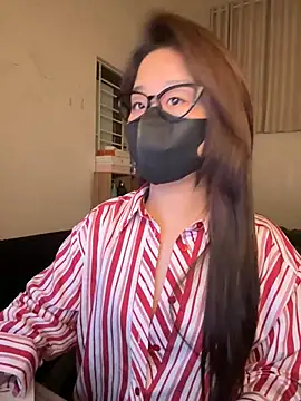 Jenni nana online show from 04-21-26, 05:39