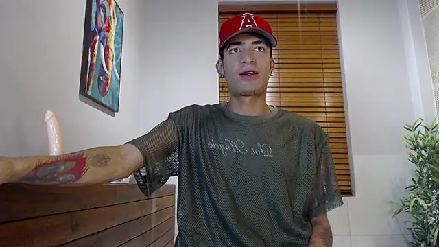 Snapshot of DrakeNeumann chatting on 02-11-25, 02:14 DrakeNeumann online show from 02-11-25, 02:14