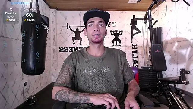 Snapshot of DrakeNeumann chatting on 02-16-25, 03:37 DrakeNeumann online show from 02-16-25, 03:37