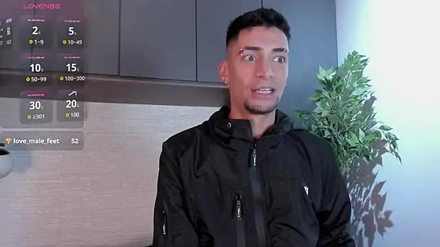 Snapshot of DrakeNeumann chatting on 03-08-25, 05:49 DrakeNeumann online show from 03-08-25, 05:49