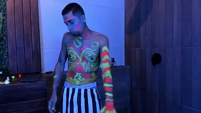 Snapshot of DrakeNeumann chatting on 03-14-25, 07:04 DrakeNeumann online show from 03-14-25, 07:04