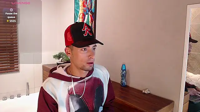 Snapshot of DrakeNeumann chatting on 03-18-25, 03:42 DrakeNeumann online show from 03-18-25, 03:42