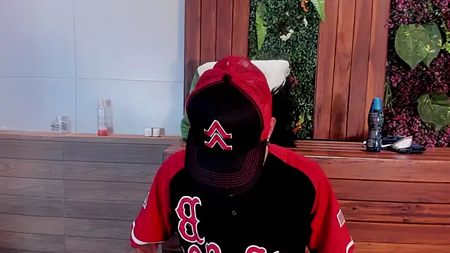 Snapshot of DrakeNeumann chatting on 03-23-25, 06:16 DrakeNeumann online show from 03-23-25, 06:16