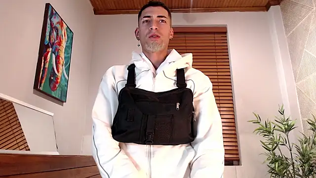 Snapshot of DrakeNeumann chatting on 09-23-25, 03:42 DrakeNeumann online show from 09-23-25, 03:42