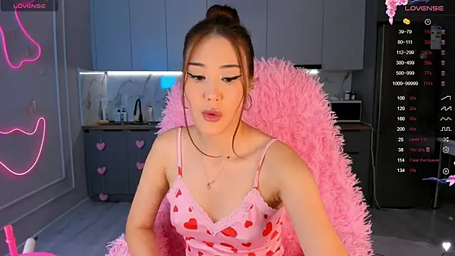 Snapshot of carpe_diemmm chatting on 10-01-25, 12:05 carpe diemmm online show from 10-01-25, 12:05
